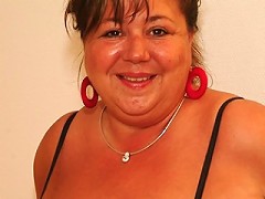 Big Mature Mama Playing With Herself^mature Eu Mature Porn Sex XXX Mom Video Movie